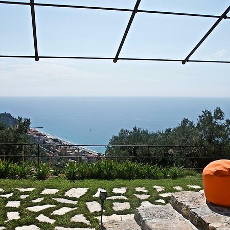 Casa Vacanze A Lea L'Ua Finale Ligure Exterior photo