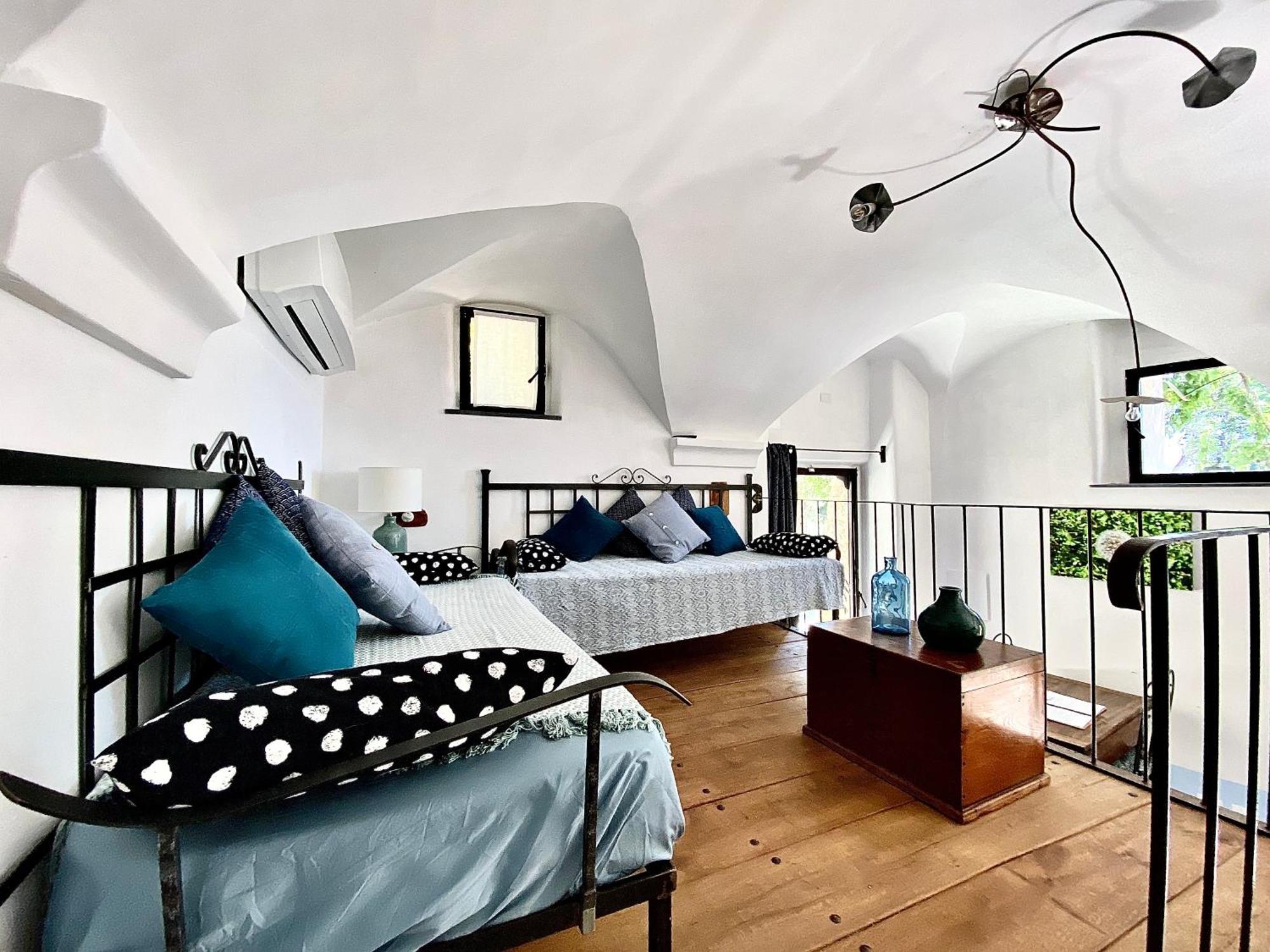 Casa Vacanze A Lea L'Ua Finale Ligure Room photo